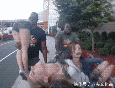 搞笑gif: 同样上九年义务教育的, 你凭什么这么优秀