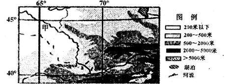 下图是某大洲内陆地区图,读图回答下列各题。