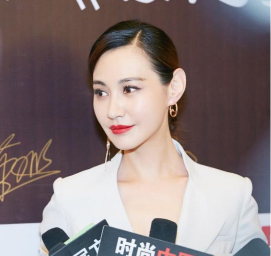 她们都曾是霸屏女神，却消失圈内无踪影，最后一位回归引网友叫好