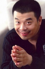 电视剧真人版 淘气包马小跳 里面的 丁克舅舅是