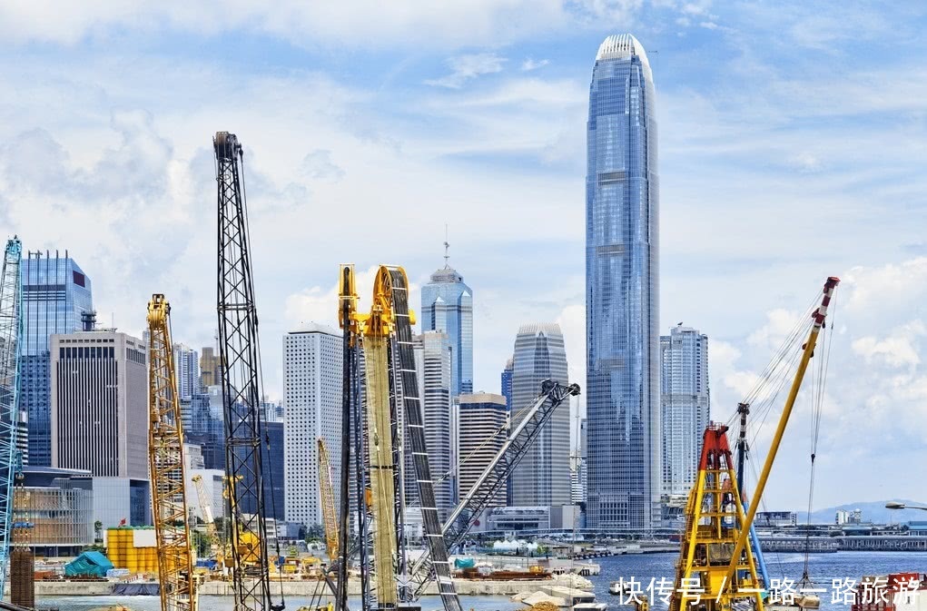 香港建筑工人堪比公务员,一日一结,月薪可高达