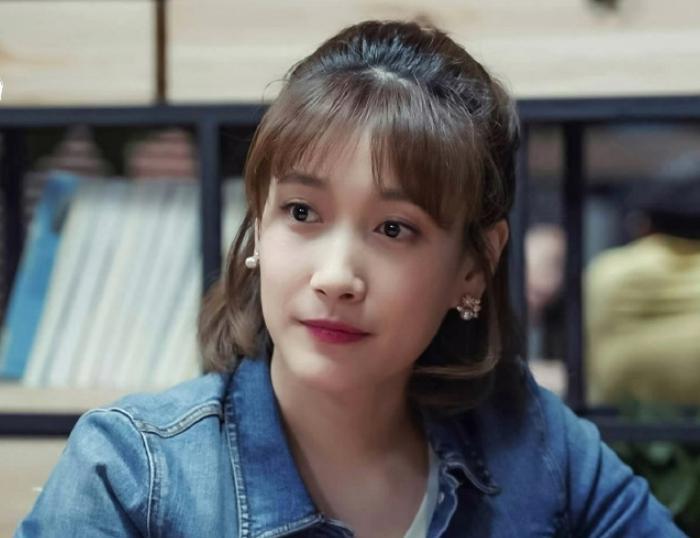 出到了8年却因名字难念不红,在《创业时代》饰