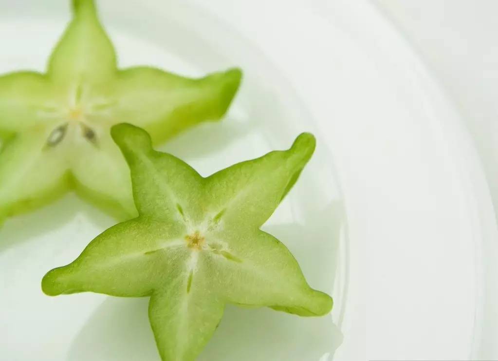 推荐:工作压力大经常熬夜导致长丘疹型粉刺该