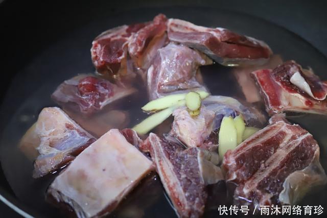 一对一个小孩子