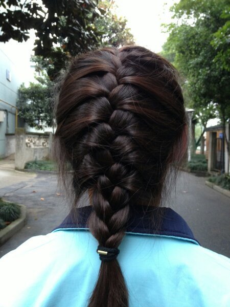 六年级小学生应该扎什么头发好看(不扎马尾辫