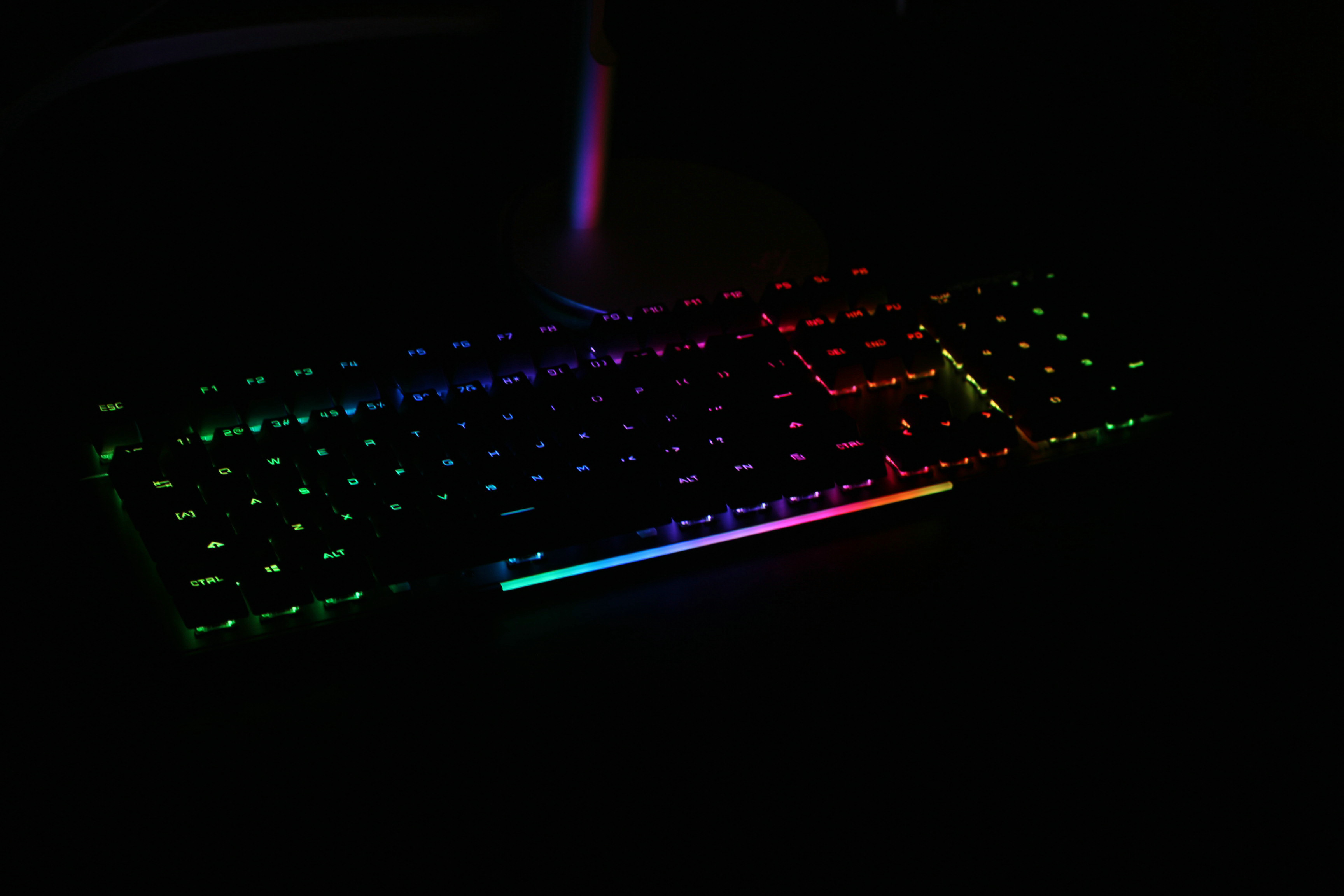 低调炫酷游戏键盘-hyperx火星rgb电竞机械键盘体验
