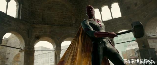 惊奇队长自信能拿起来雷神之锤,格鲁特拿起来