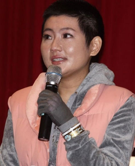 <em>明星走过光</em>视频+<em>明星走过光</em>经典