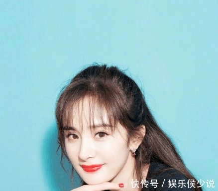 31岁杨幂颜值崩塌 脸僵还有双下巴, 一笑牙齿好