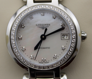 手表的贝母是什么意思?朋友买了一块手表,她说