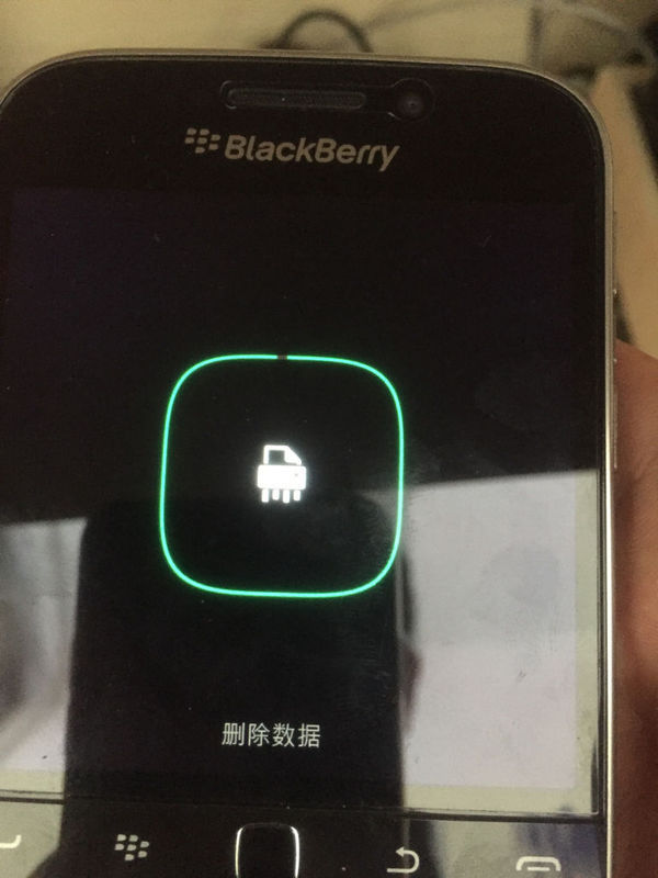 我的黑莓q20安装了安卓软件后不显示软件图标