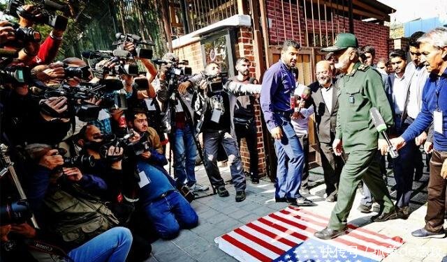 为伊朗提供资金