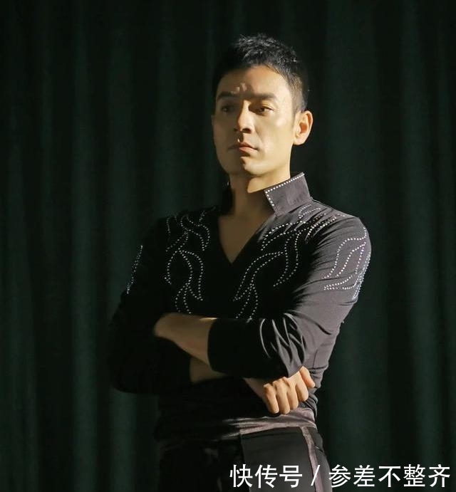 我的初恋交给了母亲