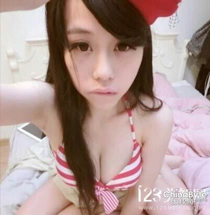 斗鱼tv卡卡直播间割腕被封露乳晕大尺度艳照流