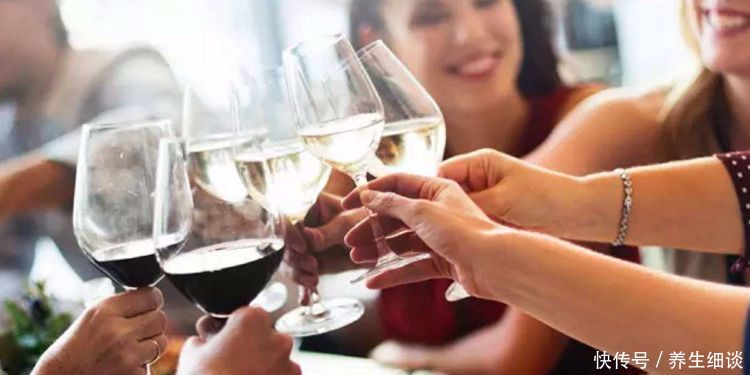 吃了头孢不能喝酒,这是真的吗?看看医生怎么说