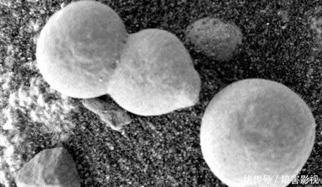 图片看宇宙;火星发现疑似蘑菇的物体及超级闪