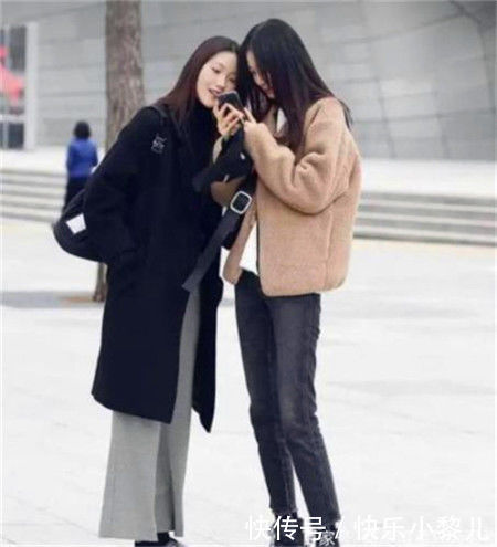 街拍:貌美肤白的小姐姐,身姿迷人凹凸,令人赏心悦目 街拍:貌美肤白的小姐姐,身姿迷人凹凸,令人赏心悦目