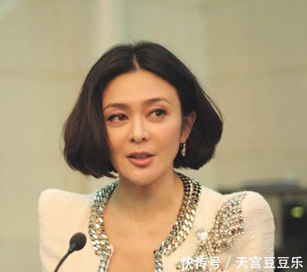 曾用两个高尔夫球毁了关之琳的刘銮雄,现每周