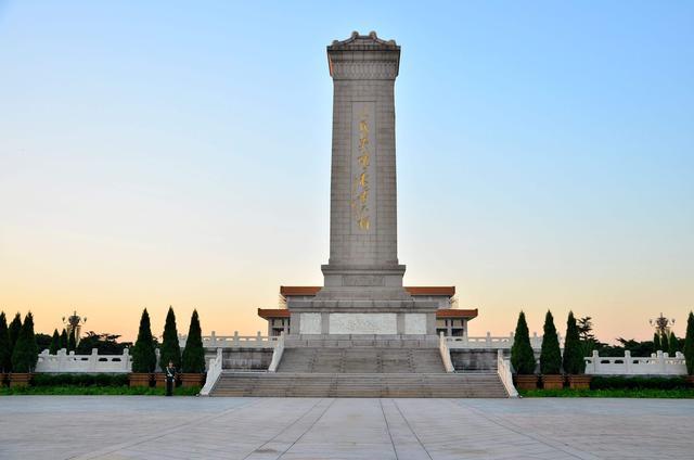 人民英雄纪念碑为何坐南朝北