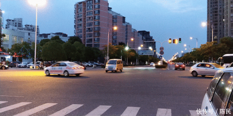壁纸 街道 街景 750_375 gif 动态图 动图