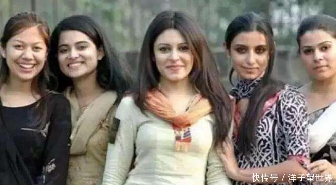 巴铁美女到中国旅游,发现这个景区不收钱,还请