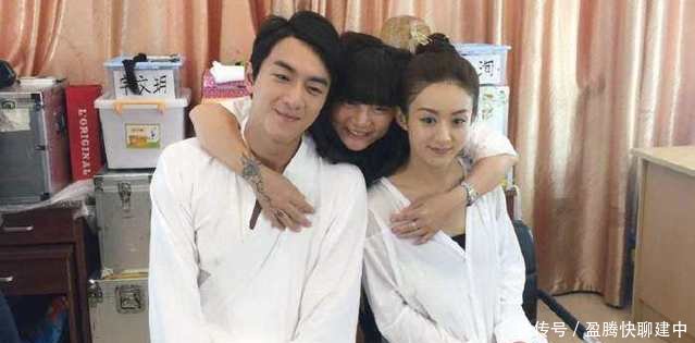 脱单和王丽坤姐弟恋林更新微博做出回应粉丝