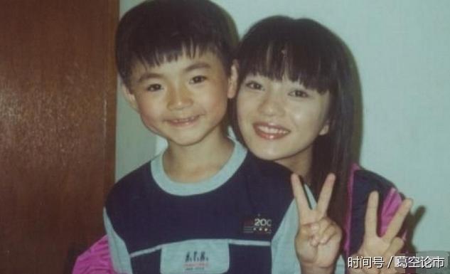 海豚湾恋人免费完整版第一集 t0145912af1268a9f58.jpg?size=633x385