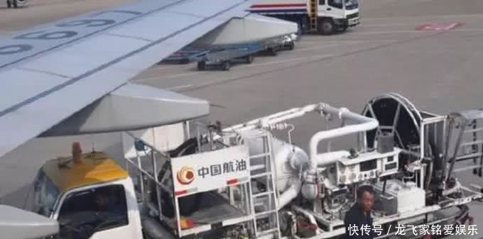 飞机为什么不能用柴油汽油 t0146aa516bbd6f0c4d.jpg