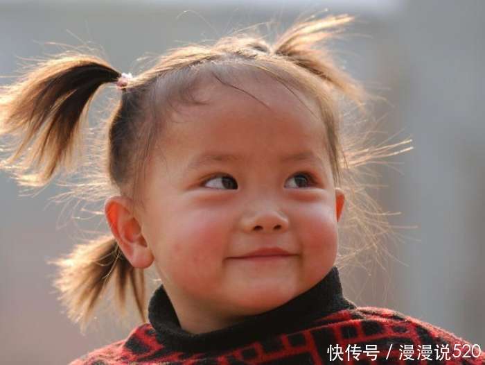 想要乌黑飘逸的头发, 常吃这种食物就对了!