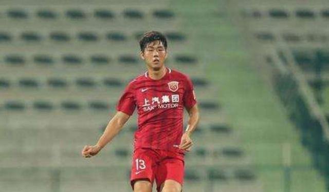 为转会上港马夏尔不惜与俱乐部闹翻,球迷做人