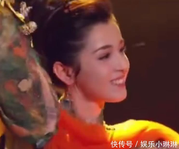 哈尼克孜微博被王思聪关注后,再也搜不到了,网