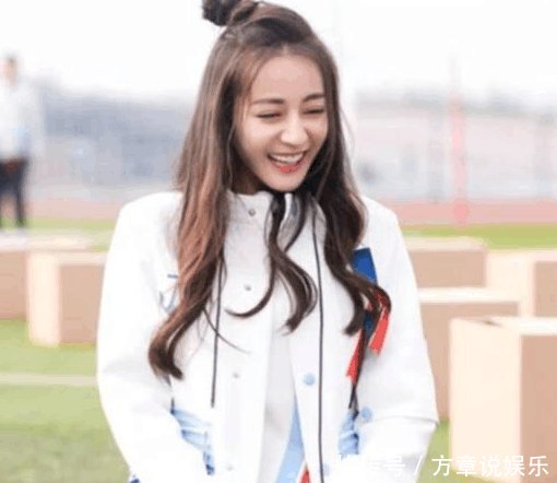 乔欣能学迪丽热巴发型, 不过模仿不了与鹿晗相