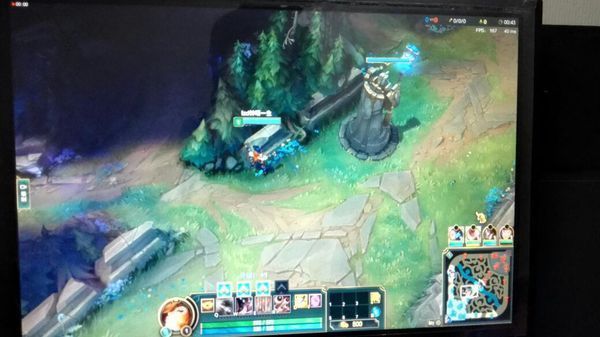 新组装电脑打LOL或其他网游都会出现卡顿,打