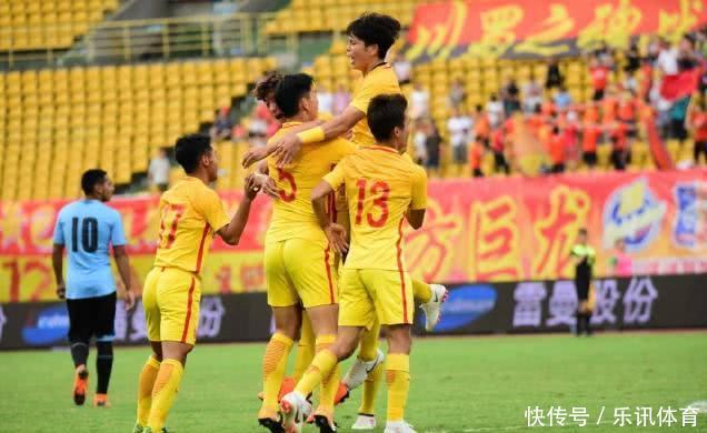 中国U19男足全胜夺冠!2:1英格兰 3:1乌拉圭 4: