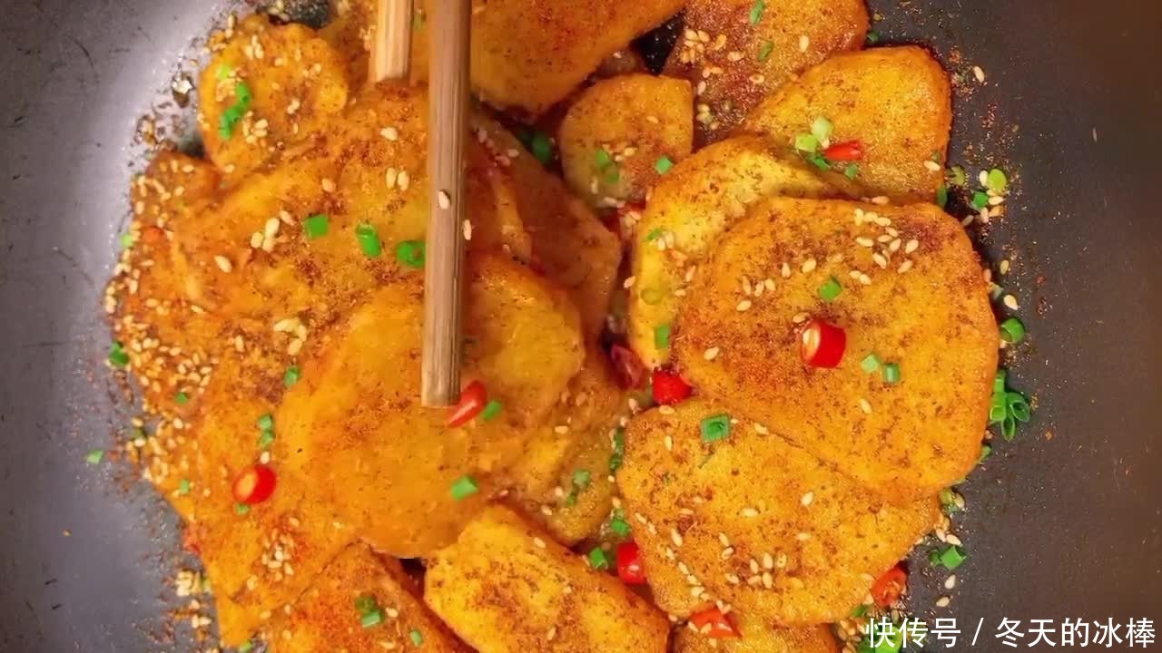 土豆新做法,口味鲜香微辣酥脆诱人,上桌瞬间被抢光! bwin中国