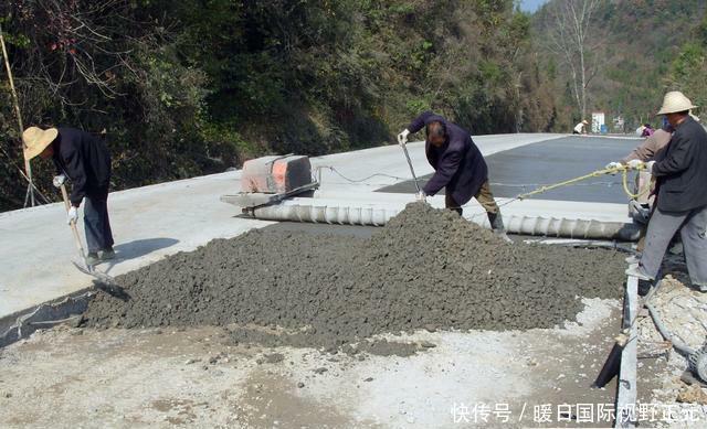 村村通公路政策