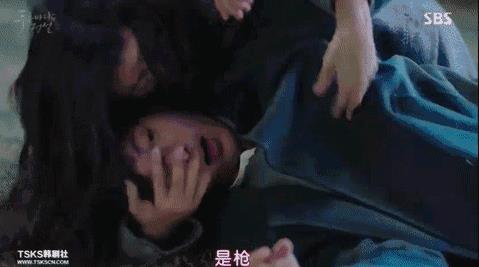 19岁少女撩千年鬼怪一条鱼泡到李敏镐 现在流行韩剧女主主动追爱？