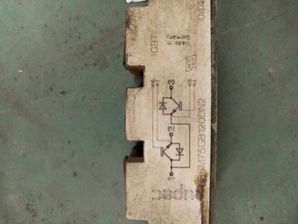 各位大神这个是氩弧焊机上的IGBT模块,要如何