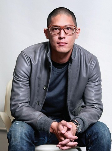 悬崖边的贵族_悬崖边上的贵族_蒋友柏 _淘宝学堂