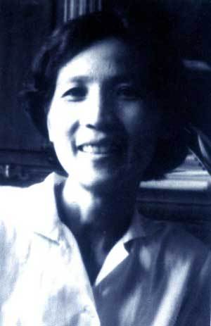 简介 陈文君,女,主任舞台技师.浙江宁波人,1932年3月12日出生于上海.