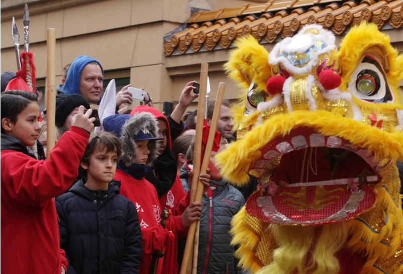 感受全球唐人街中国风 异国春节年味别样浓