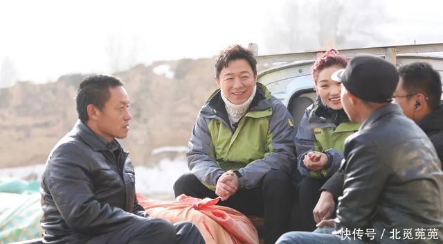 当蔡徐坤和黄渤穿上同一件衣服,渤哥很淳朴,蔡