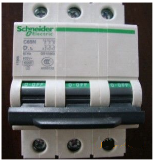 电路图中C65N\/3P 25A 是什么意思?_360问答