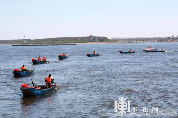 传承千年:体验黑龙江萝北县开江节 江水炖江鱼