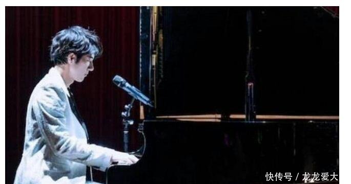 沈腾《西虹市首富》用狗守门引争议, 国足队员