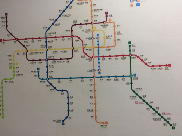 地铁线路图怎么看的?那么多条走那条,怎么能看