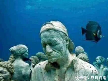 盘点6个难见到的未解之谜,蛟龙号发现海底人了