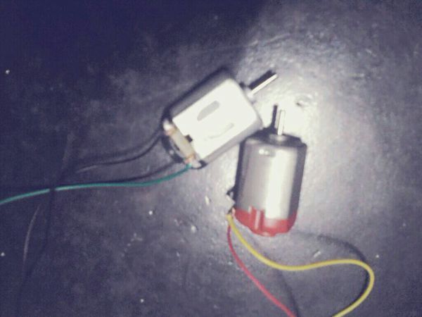 这是哪一种小马达,最大电压是多少V?_360问答