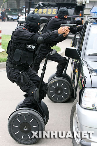 【高清】单兵突击车 解放军步兵单兵装备 单兵