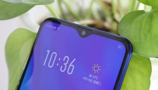 不再跟风iPhone,各大水滴屏手机大盘点,要性能